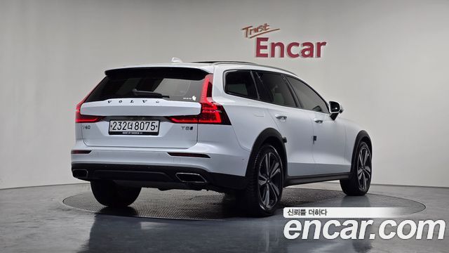 Volvo V60 из Кореи Encar