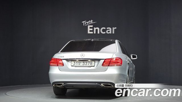 Mercedes-Benz E-Class E300 Avangard — пробег 157 154 км — фото 4 из 5