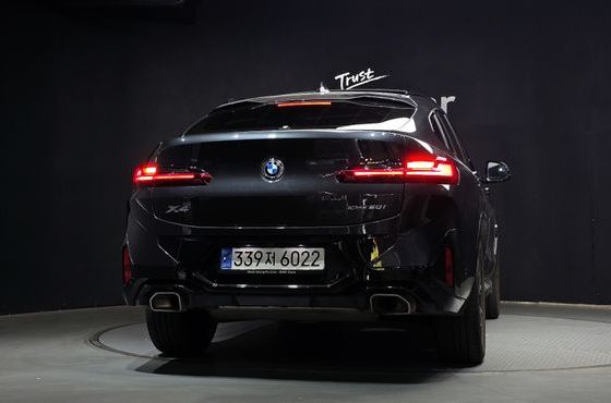 BMW X4 xDrive20i M Sport — пробег 63 700 км — фото 4 из 5