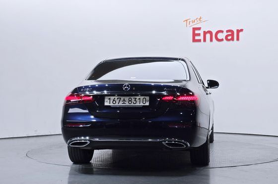 Mercedes-Benz E-Class E350 4MATIC Avantgarde — пробег 75 136 км — фото 4 из 5