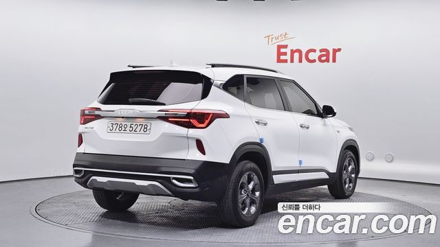 Kia Seltos из Кореи Encar