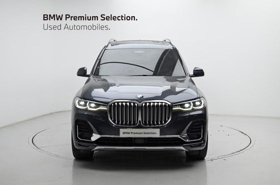 BMW X7 xDrive 40i Design Pure Excellence 6-Seater — пробег 86 079 км — фото 3 из 5
