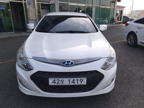 Hyundai Sonata 2.0 Premium — пробег 182 121 км — фото 2 из 5