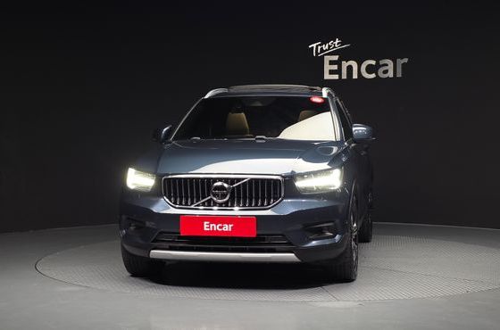 Volvo XC40 B4 Inscription — пробег 63 855 км — фото 3 из 5