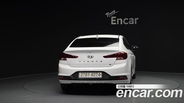 Hyundai AVANTE из Кореи Encar