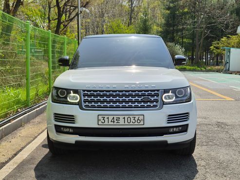 Land Rover Range Rover 4.4 SDV8 AB LWB DIESEL — пробег 109 300 км — фото 3 из 5