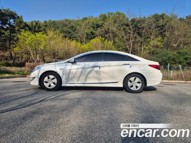 Hyundai Sonata 2.0 Smart — пробег 110 854 км — фото 3 из 5