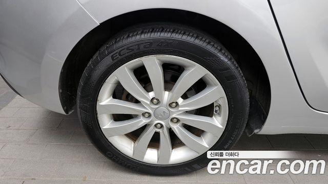 Kia Carens 2.0 LPi Luxury — пробег 208 713 км — фото 5 из 5