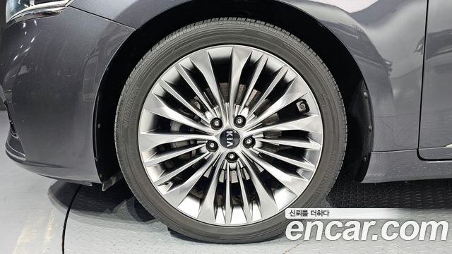 Kia K7 из Кореи Encar