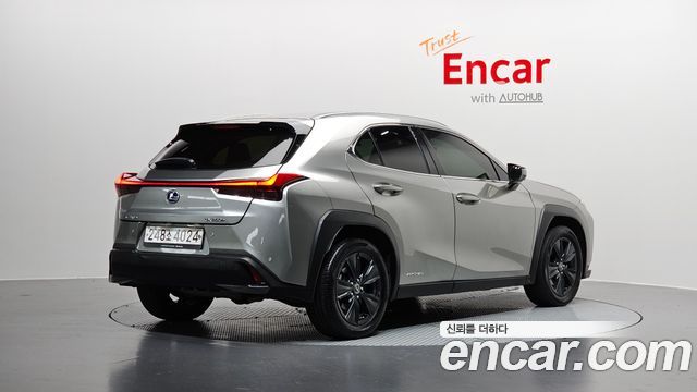 Lexus UX из Кореи Encar