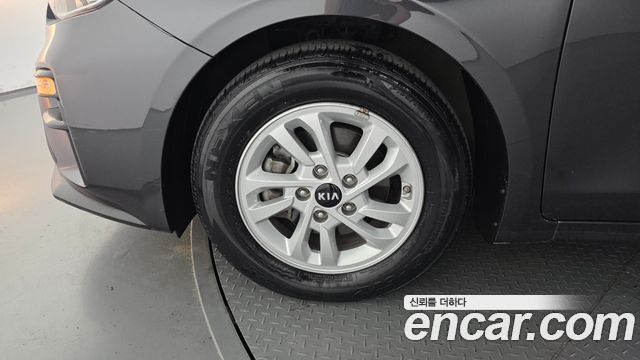 Kia K3 из Кореи Encar