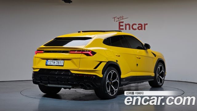 Lamborghini Urus 4.0 V8 S — пробег 7 927 км — фото 2 из 5