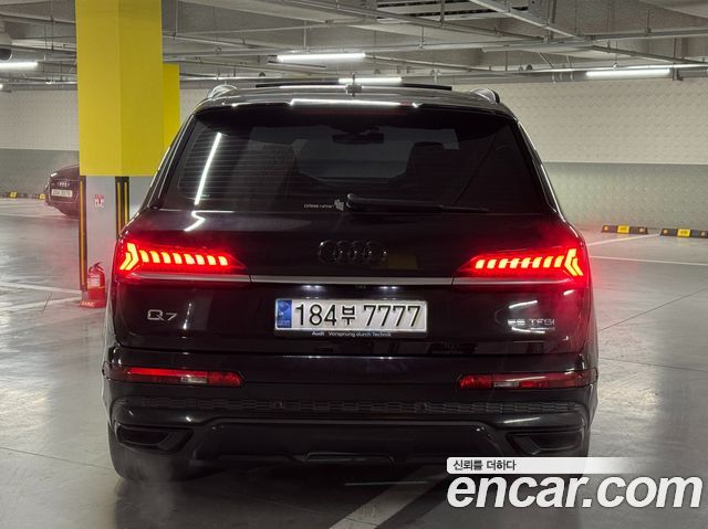 Audi Q7 55 TFSI Quattro Premium — пробег 146 068 км — фото 4 из 5