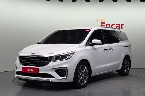 Kia Carnival 9-Seater Prstige — пробег 180 784 км — фото 1 из 5