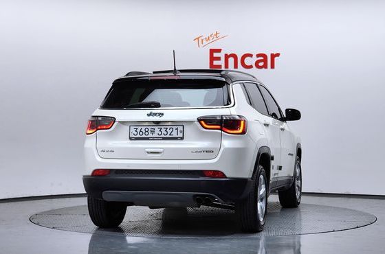 Jeep Compass 2.4 Limitied AWD — пробег 48 807 км — фото 4 из 5
