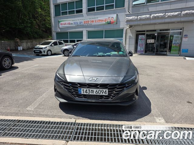 Hyundai AVANTE 1.6 Inspiration — пробег 64 000 км — фото 1 из 5