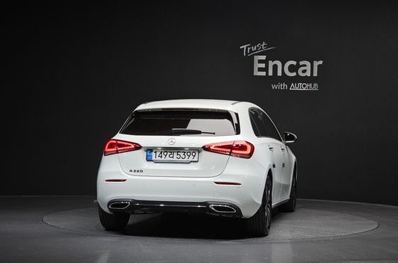 Mercedes-Benz A-Class A220 Hatchback — пробег 17 027 км — фото 4 из 5