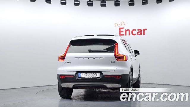 Volvo XC40 B4 Inscription — пробег 81 758 км — фото 4 из 5