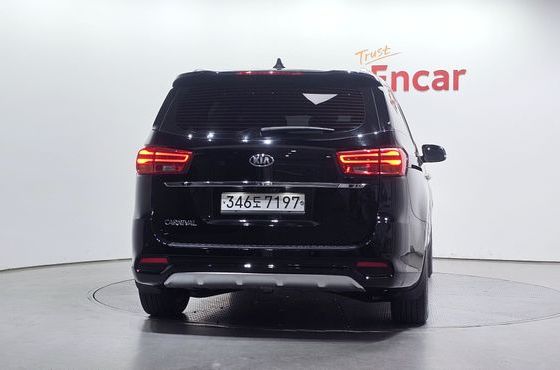 Kia Carnival 9-Seater Noblesse — пробег 79 873 км — фото 4 из 5