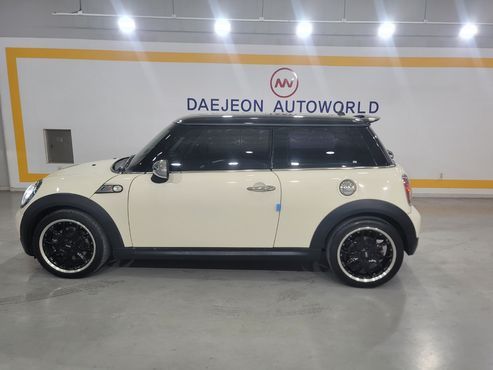 Mini Cooper Standard Second Generation — пробег 176 535 км — фото 1 из 5
