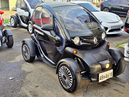 Renault (Samsung) Twizy Life(2-Seater) — пробег 4 588 км — фото 2 из 5