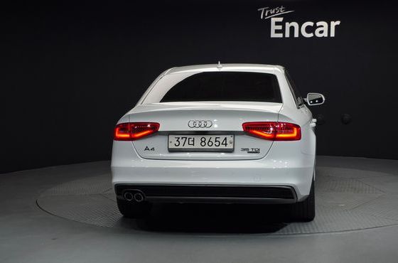 Audi A4 35 TDI Quattro Dynamic B8 — пробег 86 224 км — фото 4 из 5