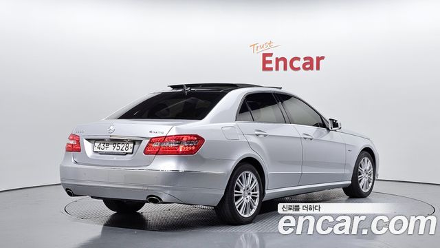 Mercedes-Benz E-Class из Кореи Encar