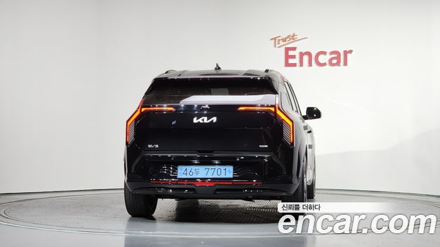 Kia EV3 из Кореи Encar