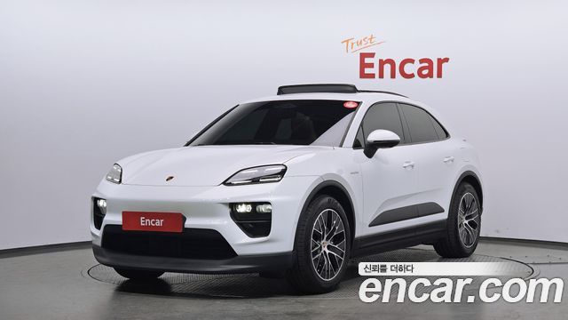 Porsche Macan Base — пробег 9 478 км — фото 1 из 5