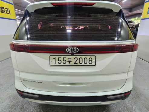 Kia Carnival 9-Seater Prestige — пробег 67 590 км — фото 5 из 5