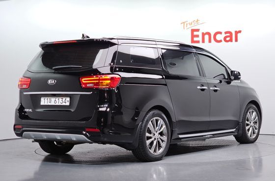 Kia Carnival 9-Seater Noblesse Special — пробег 116 113 км — фото 2 из 5