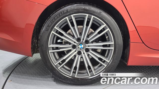 BMW 3-Series 320i M Sport — пробег 92 269 км — фото 5 из 5