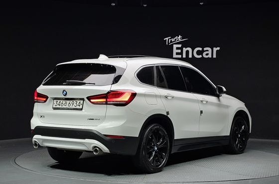 BMW X1 xDrive 18d Advantage — пробег 217 895 км — фото 2 из 5