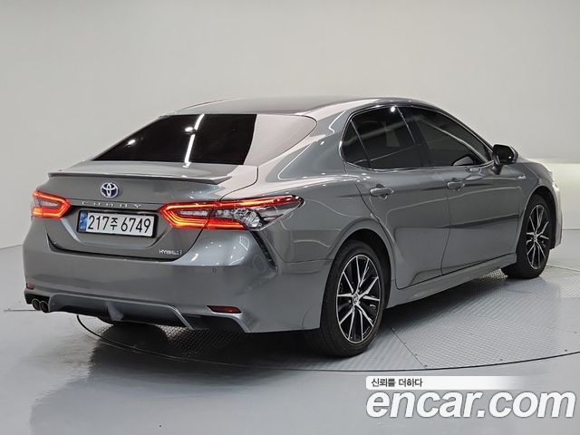 Toyota Camry 2.5 XSE Hybrid — пробег 82 847 км — фото 4 из 5