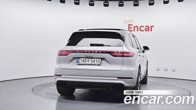 Porsche Cayenne 3.0 E-HYBRID PLATINUM EDITION — пробег 41 037 км — фото 4 из 5