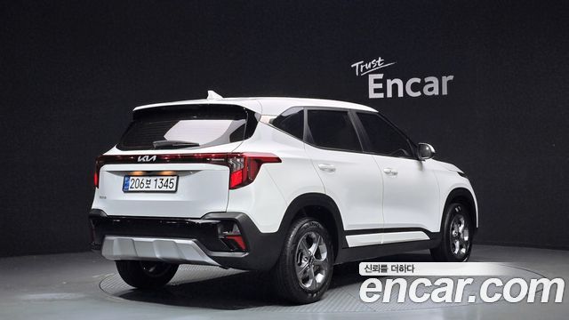 Kia Seltos из Кореи Encar