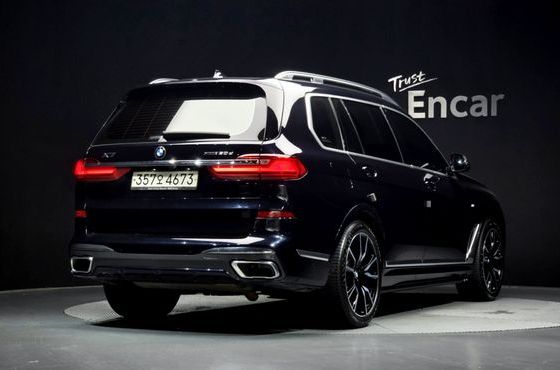 BMW X7 xDrive 30d M Sport 6 STR — пробег 69 499 км — фото 2 из 5