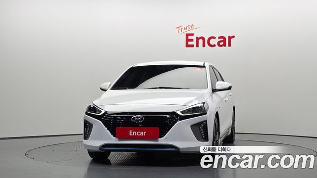 Hyundai Ioniq Q — пробег 169 839 км — фото 3 из 5