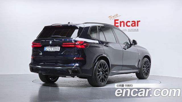 BMW X5 xDrive 40i M Sport — пробег 7 047 км — фото 2 из 5