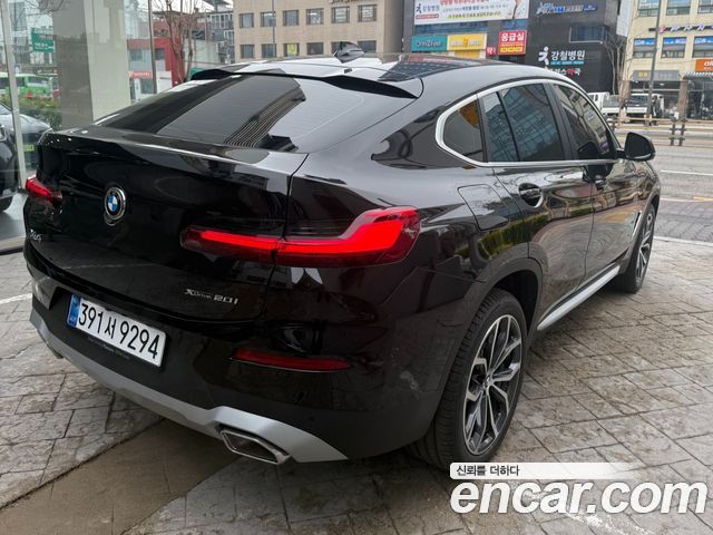 BMW X4 xDrive20i xLine — пробег 2 200 км — фото 2 из 5