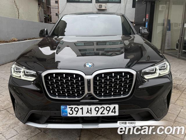 BMW X4 xDrive20i xLine — пробег 2 200 км — фото 3 из 5
