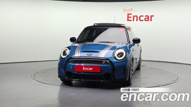 Mini Cooper Classic Launch Pack Third Generation — пробег 51 931 км — фото 3 из 5