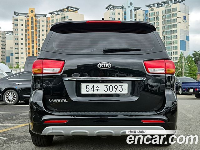 Kia Carnival из Кореи Encar