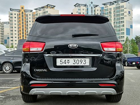 Kia Carnival 9-seater Prestige — пробег 212 961 км — фото 4 из 5