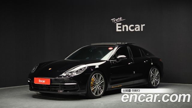 Porsche Panamera 3.0 AWD — пробег 129 760 км — фото 1 из 5