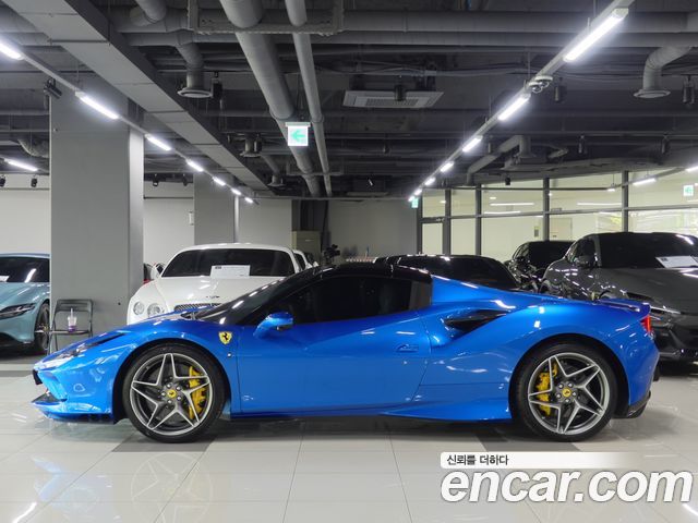 Ferrari F8 из Кореи Encar