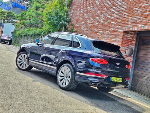 Bentley Bentayga 4.0 V8 — пробег 49 000 км — фото 5 из 5