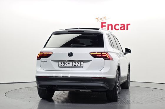 Volkswagen Tiguan 2.0 TDI Prestige — пробег 25 045 км — фото 4 из 5