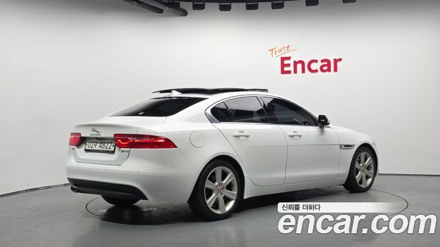 Jaguar XE из Кореи Encar