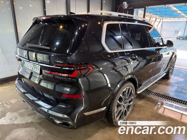 BMW X7 xDrive 40d M Sport 6STR — пробег 32 000 км — фото 2 из 5